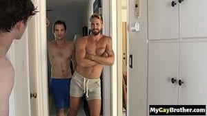 Mon frère est gay et je l'ai découvert