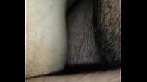 Une jeune fille de 19 ans baise comme une femme mûre et expérimentée