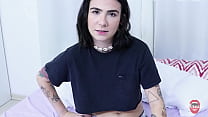 J'ai baisé ma demi-sœur de façon surprenante jusqu'à ce que je jouisse en elle
