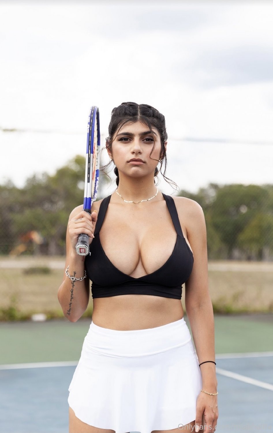 Le meilleur pack photos filtré Mia Khalifa onlyfans leak 2024 | P+