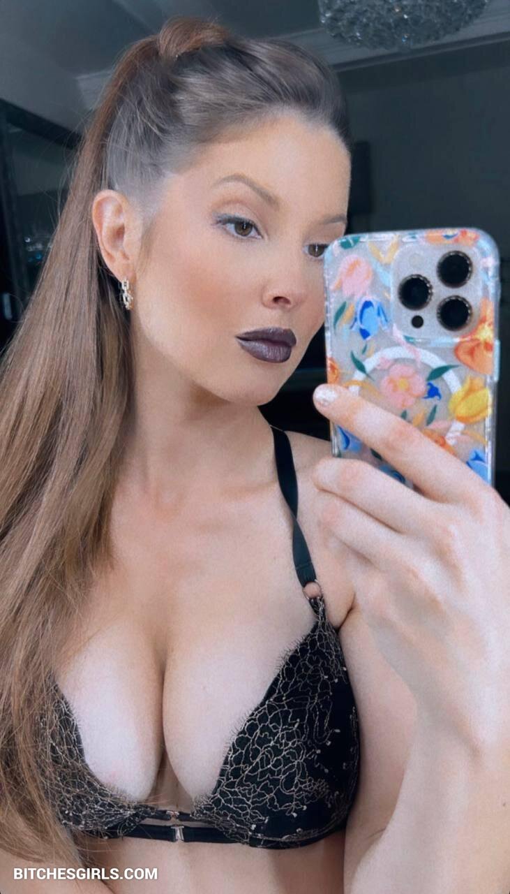 amanda-cerny-leak