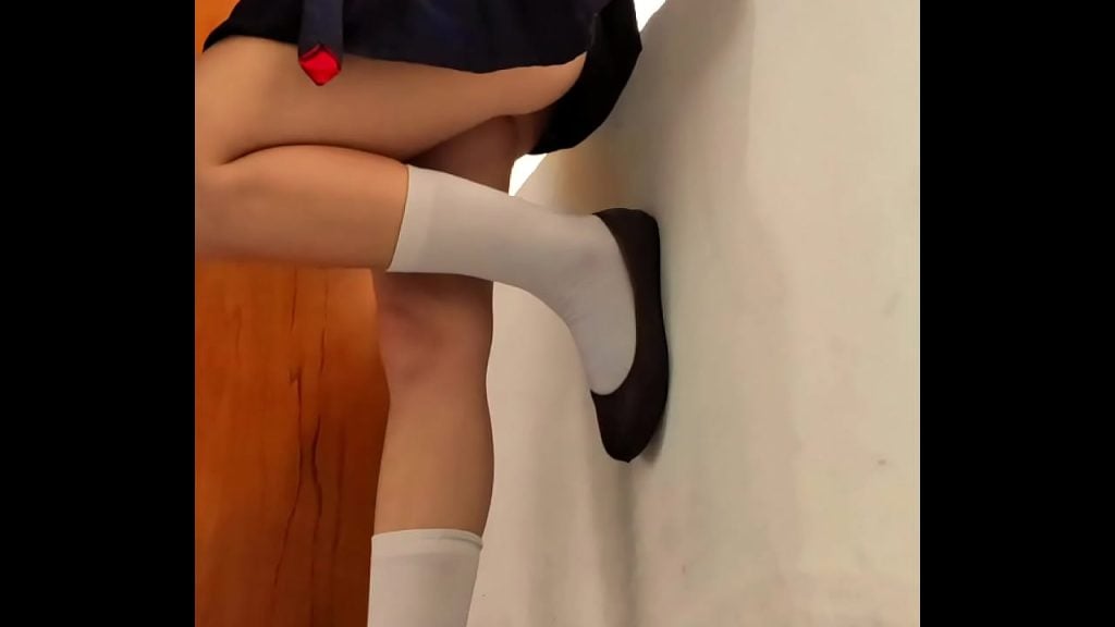 Le professeur baise une jeune fille et j’ai la vidéo