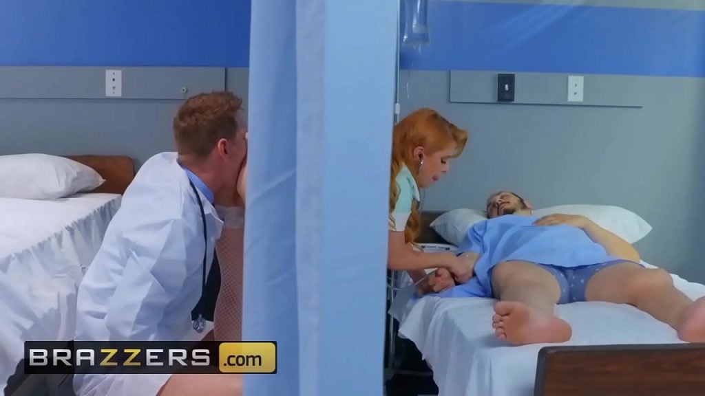 L’infirmière sexy et excitée se fait sodomiser par le docteur