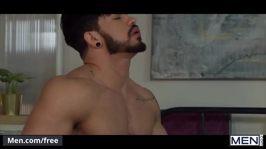 Gabriel Cross est incroyablement sensuel
