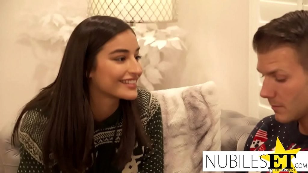 Il veut les remplir de bonheur et de joie de Noël