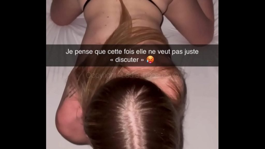 Petite blonde française trompe son mec