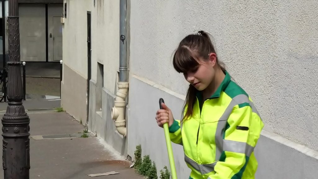 Luna Rival, une star française séduit la rue