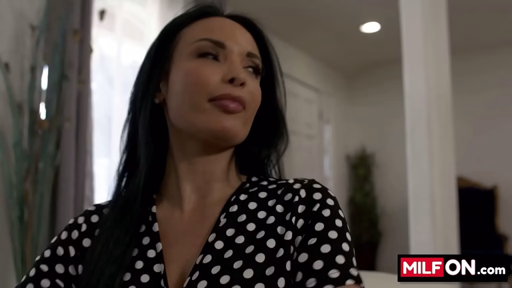 Anissa Kate et Mighty Dee dans Upgrading My Cumslot