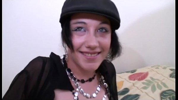 Jeune française amatrice de sodomie